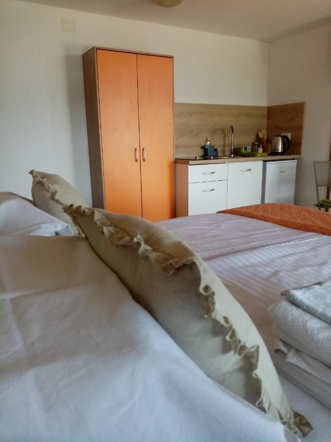 Studio Apartman Bel Vedere โมโตวุน ภายนอก รูปภาพ